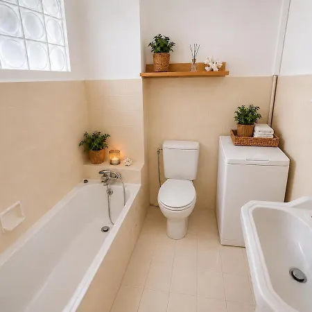 Front De Appartement Juan-les-Pins